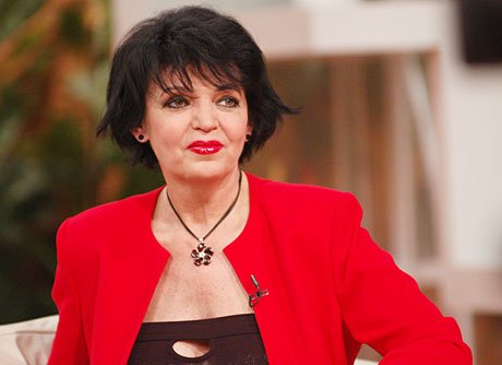 mary_zsuzsi
